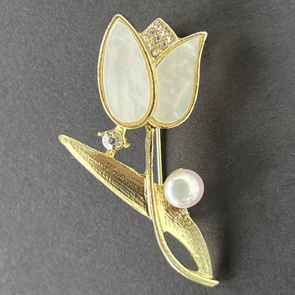 Handmade | Genuine Freshwater Pearl Pin Brooch
